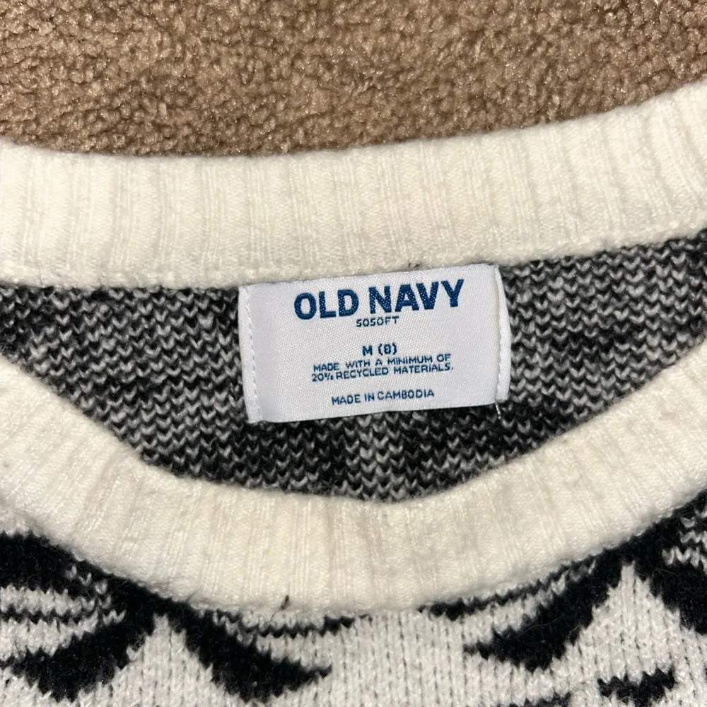 Old Navy Black and White Bow Sweater - Picture 3 of 3